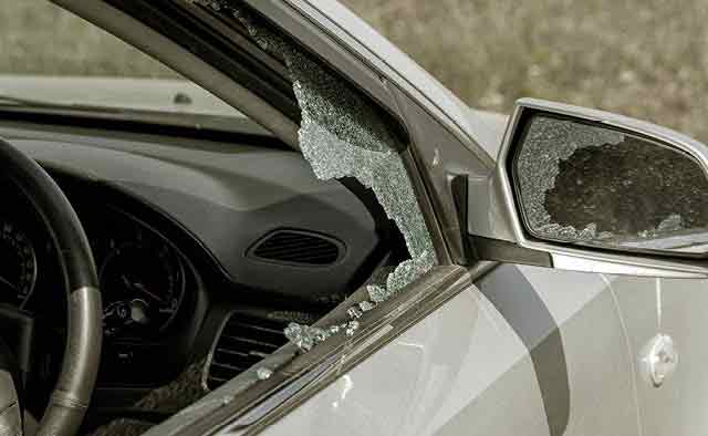 Smashed car window